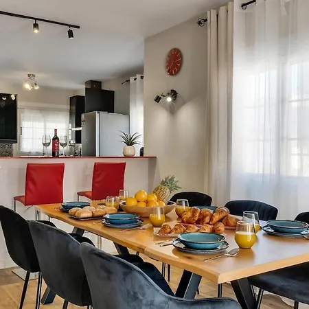 200m From The Beach, Jacuzzi, Swimming Pool, Bbq Calpe
