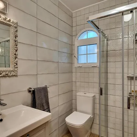 200m From The Beach, Jacuzzi, Swimming Pool, Bbq Villa Calpe