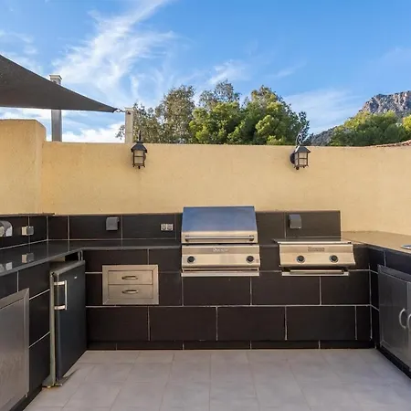 200m From The Beach, Jacuzzi, Swimming Pool, Bbq Villa